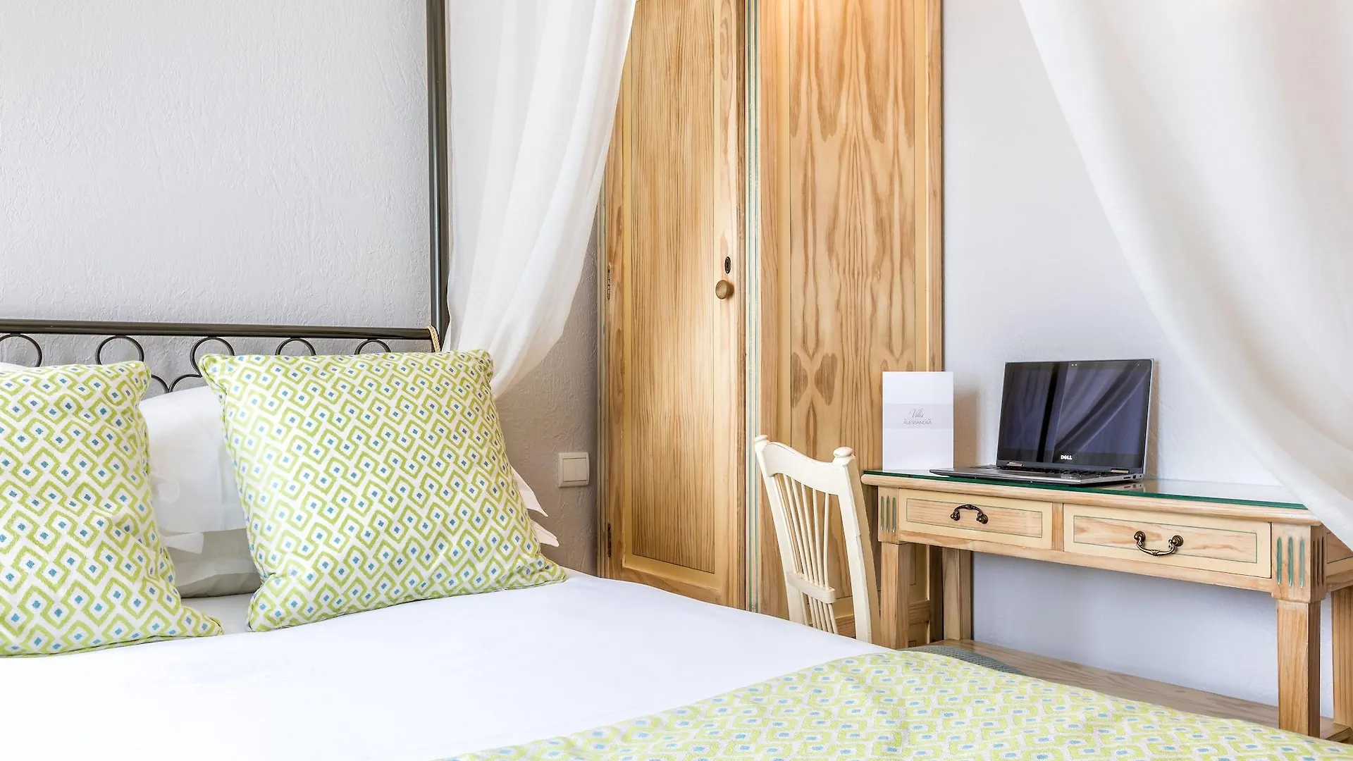 Alessandra Hotel Paris