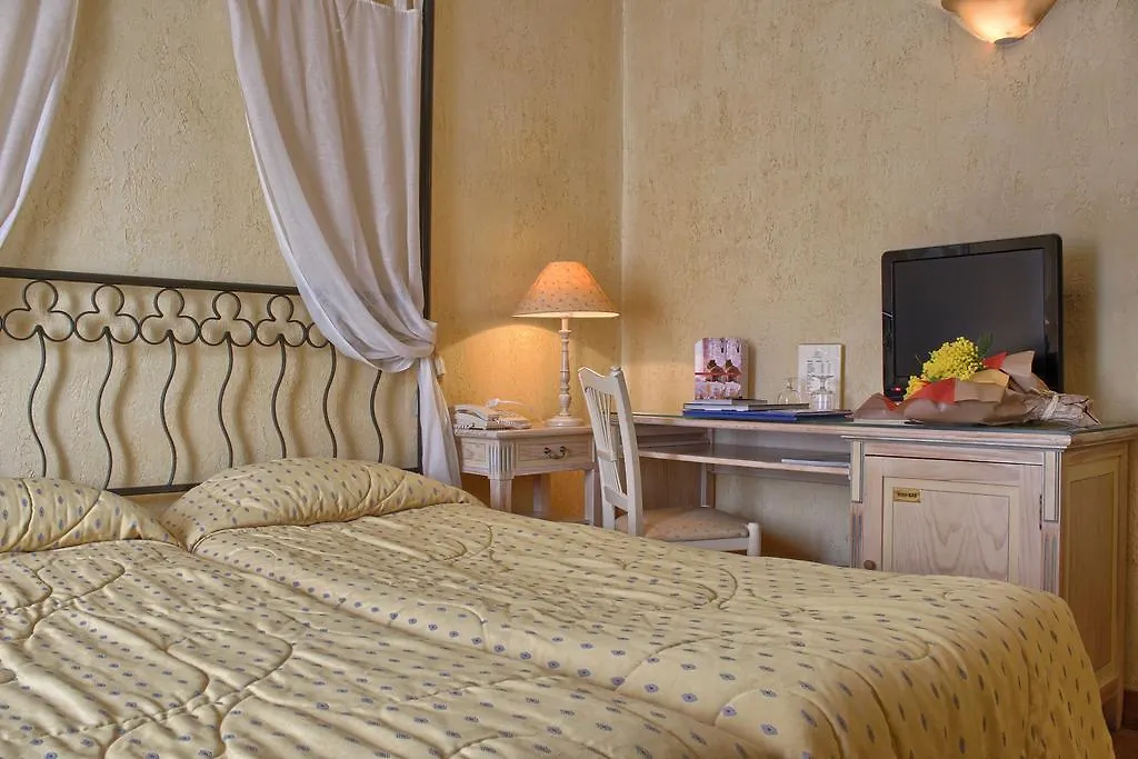 Alessandra Hotel 4*